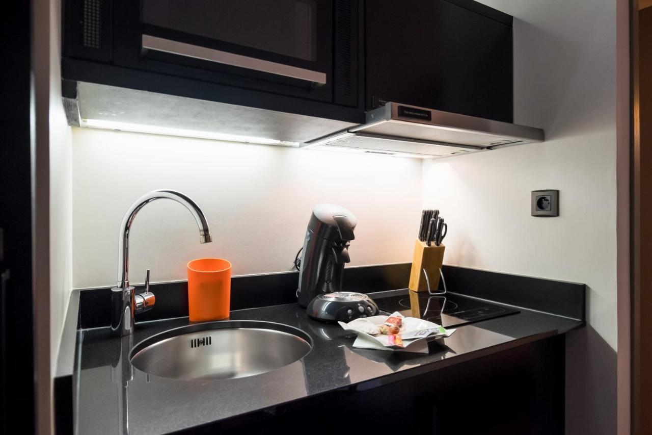 Vieille Bourse - Studio Close To Stations And Old City - Welkeys Лил Екстериор снимка