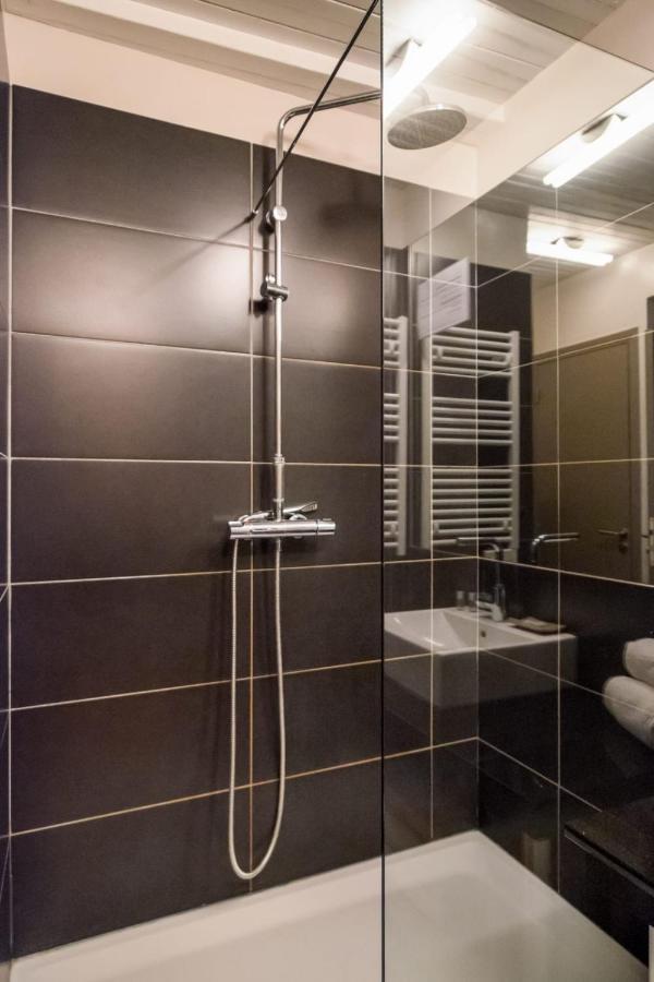 Vieille Bourse - Studio Close To Stations And Old City - Welkeys Лил Екстериор снимка